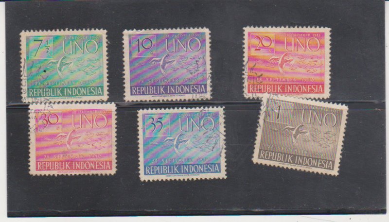 Indonesia Scott # 362-367 Used Doves Birds