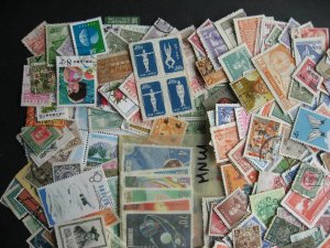 China & PRC 500 a quadruple sized elusive mixture (duplicates, mixed condition)