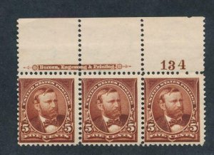 US 270 MINT AVG-FINE 2 NEVER HINGED PL# STRIP OF 3 