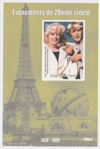 SOME LIKE IT HOT MARILYN MONROE AND JACK LEMMON Guinea 1998 MNH** Sheet LX1-