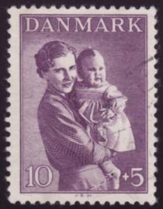 Denmark Scott #B12