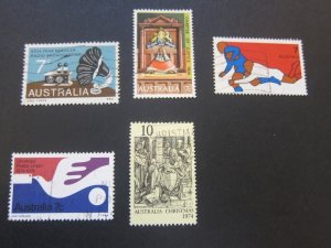 Australia 1974 Sc 588,89,96,97a,600 FU