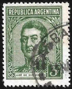 Argentina Scott # 422 Used. All Additional Items Ship Free.