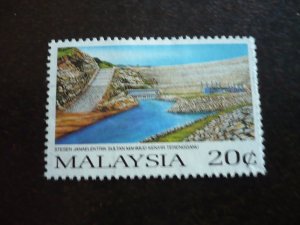 Stamps - Malaysia - Scott# 360 - Mint Hinged Part Set of 1 Stamp