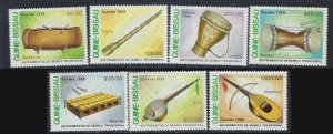 Guinea Bissau 834-40 MNH 1989 Musical Instuments (ak3286)