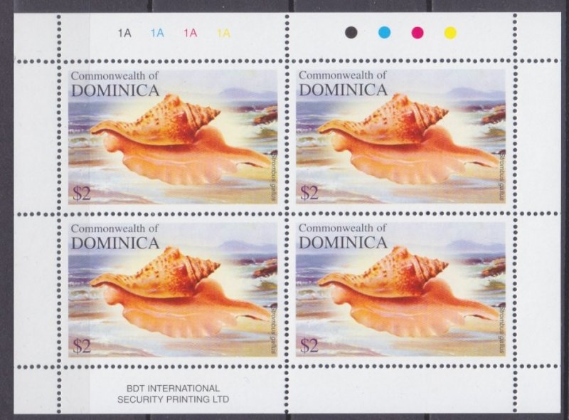 2004 Dominica 3533KL Sea shells 7,50 €