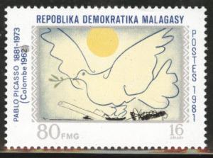 Madagascar Malagasy Scott 626 MH*  1981 Picasso Dove