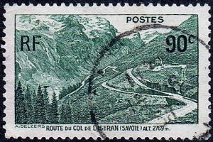 France 334 - Used - 90c Mountain Road at Iseran (1937) (cv $0.55)