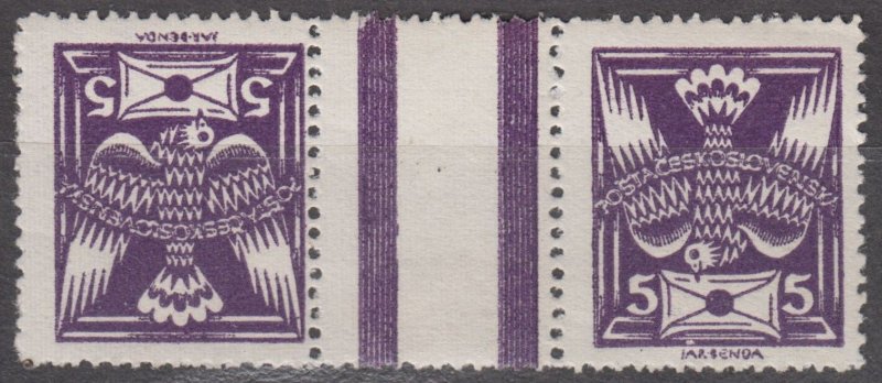 Czechoslovakia Scott #82a Pofis 144TBb 1920 MNH Tête bêche gutter pair