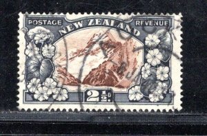 NEW ZEALAND SC# 207 F/U