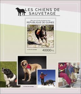 GUINEA - 2014 - Rescue Dogs - Perf Souv Sheet - Mint Never Hinged