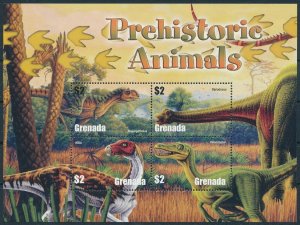 [109293] Grenada 2005 Prehistoric animals Dinosaurs Velociraptor Mini sheet MNH