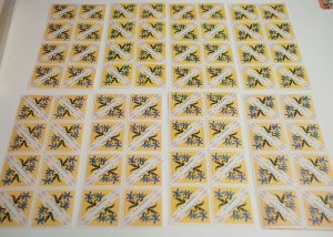 TRIANGULAR 128 x MNH STAMPS 25k - FLOWERS - CROATIA 1952, Dealer Lot