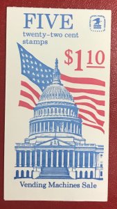 1985 US Scott 2116 MNH booklet 22 cent Flag over Capitol dome Lot 1097