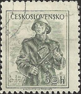 CHZECHOSLOVAKIA UNIDENTIFIED BOX ITEM