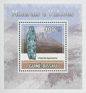 Minerals and Volcano Stamp Aquamarine Mini Sov. Sheet MNH