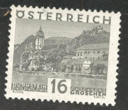 Austria Scott 329 MH* stamp from 1929-30 set 