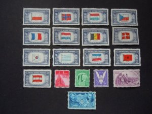 1942-1943 US Commemoratives Year Set Complete  #904-921 MNH OG F/VF