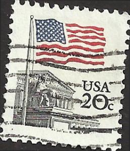 # 1894e USED BULLSEYE PERF. 11.2 SHINY GUM FLAG OVER CAPITOL