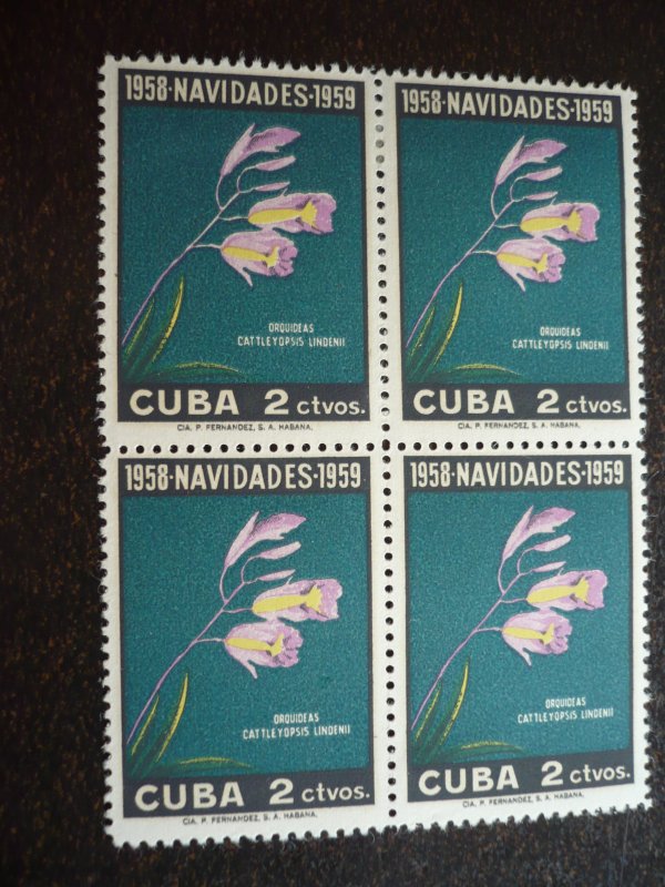 Stamps - Cuba - Scott#611-612 - Mint Hinged Set of 2 Stamps in Blocks of 4