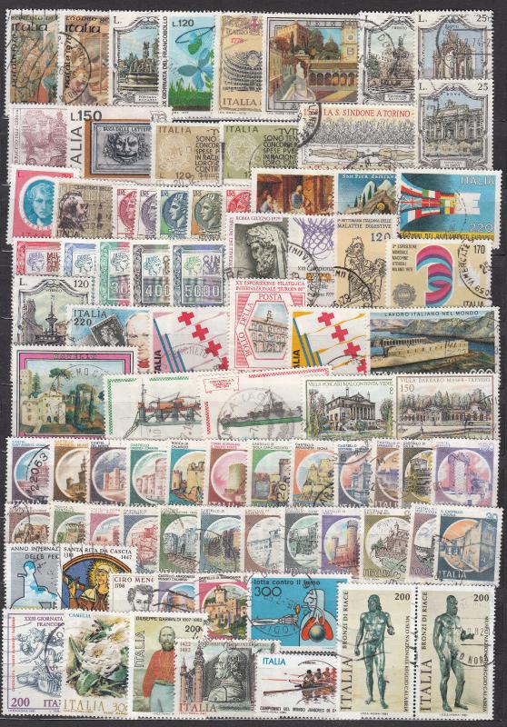 Italy - 880+ different stamp collection