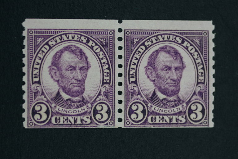 United States #600 Coil Pair MNH