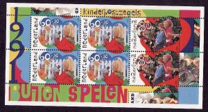 Netherlands-Sc#B661b-sheet-unused-NH-Chldren playing 1991-