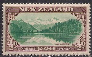 New Zealand 1946 KGV1 1/2d Green & Brown Peace Issue MM SG 667 ( R1225 )