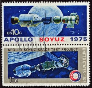 SC#1569-70 10¢ Apollo-Soyuz Mission Pair (1975) Used