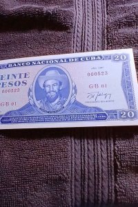 CUBA.BANCO NACIONAL.1987.20 PESOS.CAMILO CIENFUEGOS.GB01.000523..UNCIR.