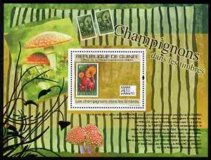 Guinea - Conakry 2009 Stamp on Stamp - Fungi perf m/sheet...