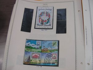 US, accumulation of Stamps & others hinged/mounted on remainder pages, others