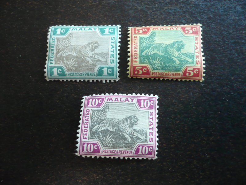 Stamps - Malay Federated States - Scott# 18a,21,23a - Mint Hinged 3 Stamps