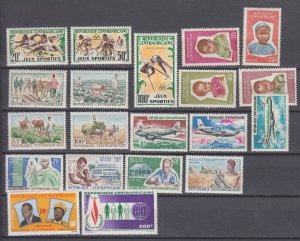 J48634 J L,Stamps central africa rep with sets mnh collection