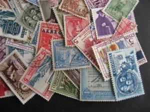 Colombia older all different packet of 100, mixed condition but worth a look!