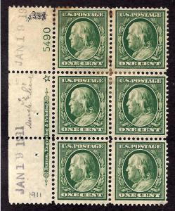 374 Mint,OG,HR... Plate Block of 6... SCV $100.00