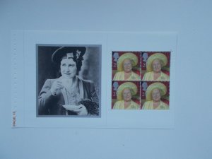 2000 SG 2160a Queen Mother 100th Prestige Booklet Pane Life of the Century DX25