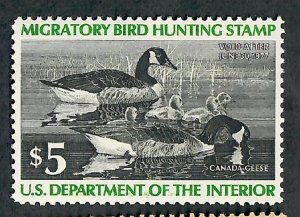 RW43 MNH Canada Geese Federal Duck single