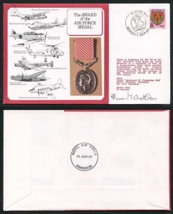 DM17 Award of the Air Force Medal 14p Jersey Signed by M. Chatterton and Others