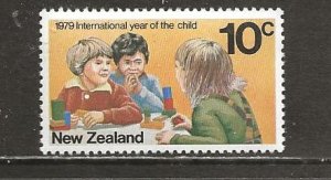 New Zealand Scott catalog # 689 Unused Hinged