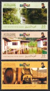Brunei 2001 Scott #565-567 Mint Never Hinged