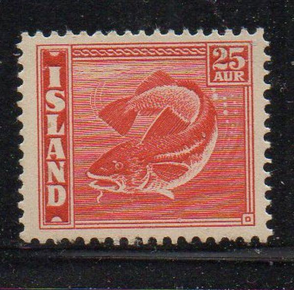 Iceland Sc 224 1940 25 aur bright red fish stamp mint NH