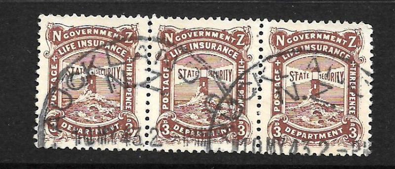 NEW ZEALAND 1905-47  3d     GOVT  LIFE  FU  STRIP 3  P14  SG L35  CP  X11b