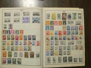uncatalogued collection on pages Turkey about 770 stamps