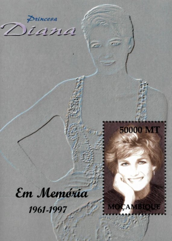 Mozambique 2002 - Princess Diana - Souvenir Stamp Sheet - Scott #1538 - MNH