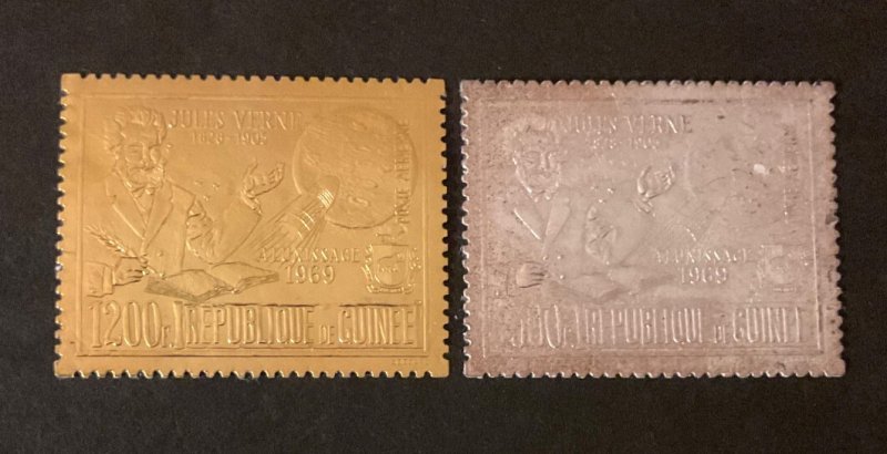 Stamps Guinea Scott #C115-115a hinged