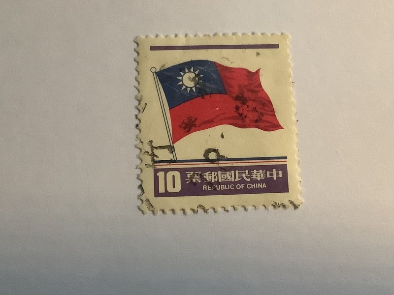 China 1981  Scott 2298 used - $10, Flag