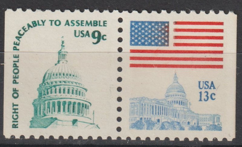 U.S.  Scott# 1623d 1977 VF MNH Flag over Capital Booklet Horiz Pair