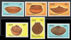 1988 Fiji 580-585 Ceramics 6,50 €