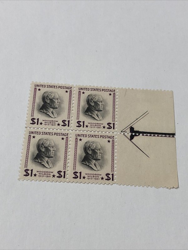 US 832 Woodrow Wilson $1 Right Arrow Block Of 4 Hanged On One Stamp 